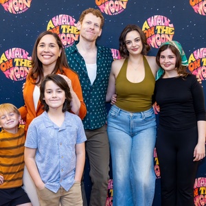 Photos: A WALK ON THE MOON Cast Meets the Press Photo