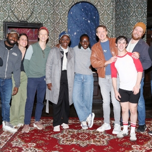 Photos: Lupita Nyong'o Visits THE PLAY THAT GOES WRONG Photo