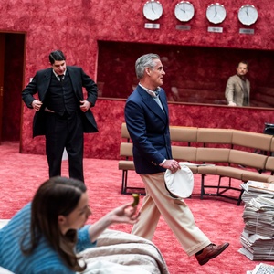 Photos: Arthur Miller's BROKEN GLASS at the Young Vic Video