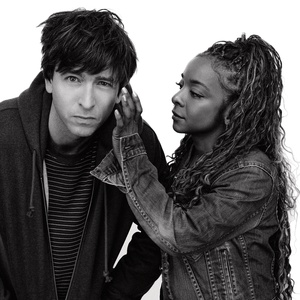 Photos: Nicholas Braun & Kara Young Star in Gruesome Playground Injuries Photo
