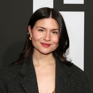 Phillipa Soo to Play Theater Director in OFF CAMPUS Season 2