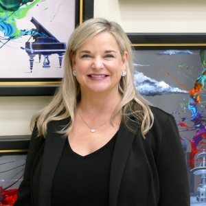 Park West Gallery Promotes Mandi Romine to Associate Vice President of Shipboard Operations