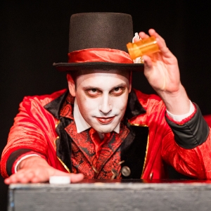 Photos: ALT-HAMLET Begins Off-Broadway Run At The Players Theatre