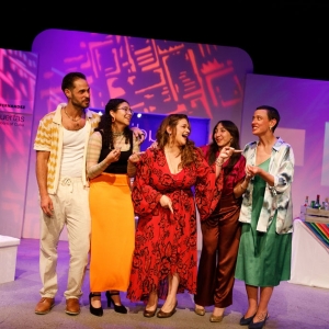 Photos: LAUGHS IN SPANISH at Wynwood Arts District Photo