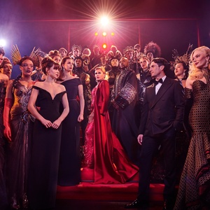 Photos: New Cast Members in THE DEVIL WEARS PRADA Photo