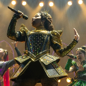 SIX Will Play Playhouse Square This November Photo