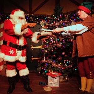 THE HO HO HO! CHRISTMAS SHOW and Meet Santa Experience Comes to Colchesters Mercury Theatr Photo