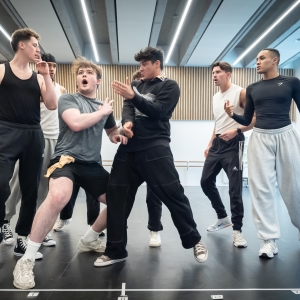Photos: Inside Rehearsal For the UK and Ireland Tour of GREASE Video