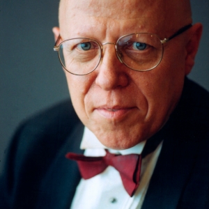 New York Gilbert & Sullivan Players’ Albert Bergeret Passes the Torch; 2025-26 Seas Photo