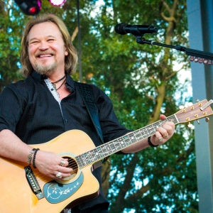 Travis Tritt Comes to North Charleston Performing Arts Center in 2024 Photo