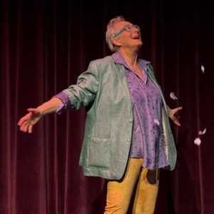 Photos: LESBO SOLO: MY GAY HISTORY PLAY at The Marsh Photo