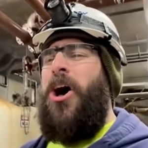 Video: &lsquo;Sewer Singer&rsquo; Kyle Kilroy Goes Viral With Broadway Show Tunes On TikTo Photo