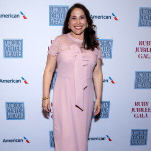 Andréa Burns to Star in Joan Baez Tribute DIAMONDS AND RUST at 92NY Photo