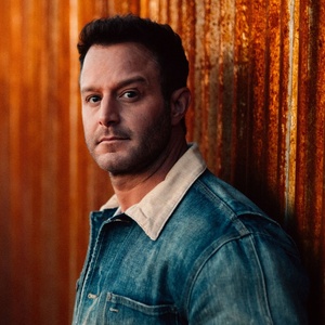 Easton Corbin to Perform Live at the Harris Center in 2026 Photo