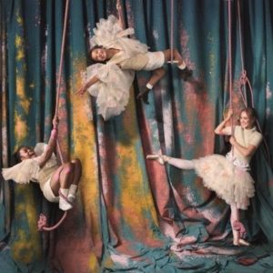Cast Set For BALLET SHOES Return at the National Theatre Photo