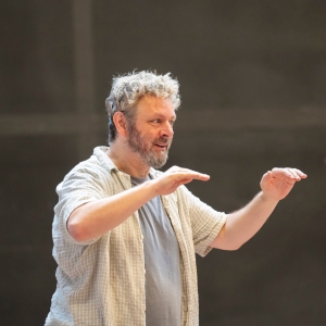 Photos: Michael Sheen and More in Rehearsal For NYE at the National Theatre Photo
