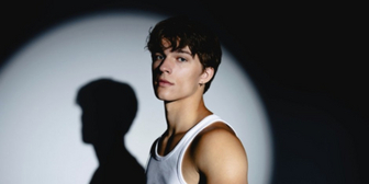 Pop Powerhouse Alex Sampson Releases New 'Hopeless Romantic' EP