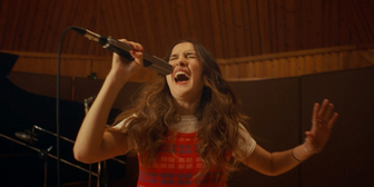 Gracie Lawrence Performs Stripped-Down Version of 'Who’s Sorry Now?'