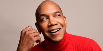 Let Darius De Haas Carry You This Christmas