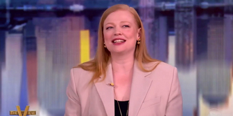 Sarah Snook Discusses Technical Challenges in DORIAN GRAY