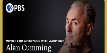 视频：艾伦·卡明在AARP成人电影奖上模仿《歌舞线上》、《悲惨世界》等作品