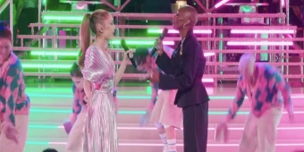 Video: Ariana Grande en Cynthia Erivo Voeren 'What Is This Feeling?' Uit in WICKED: ONE WONDERFUL NIGHT Sneak Peek