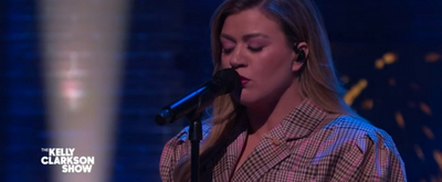 VIDEO: Kelly Clarkson Covers 'Cold' by Annie Lennox 