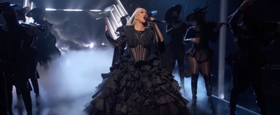 VIDEO: Christina Aguilera Performs Medley at People's Choice Awards 
