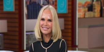 वीडियो: क्रिस्टिन चेनोविथ ने स्टीफन श्वार्ट्ज के साथ THE QUEEN OF VERSAILLES के लिए फिर से जुड़ने की बात की