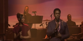 Video: Bekijk Joshua Henry & Nichelle Lewis 'Wheels of a Dream' Uitvoeren Van RAGTIME