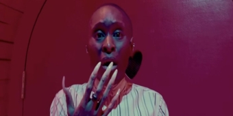Video: Erstes Filmmaterial von Cynthia Erivo in DRACULA veröffentlicht