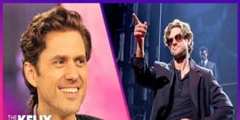 वीडियो: आरोन तवैत ने CHESS प्रदर्शन के दौरान वस्त्र गड़बड़ी पर विचार साझा किया