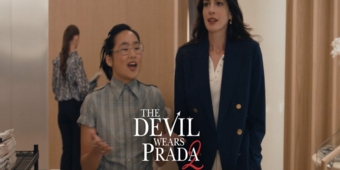 فيديو: هيلين جي. شين هي المساعدة الجديدة لـ آن هاثاواي في مشهد من فيلم الشيطان يرتدي برادا 2