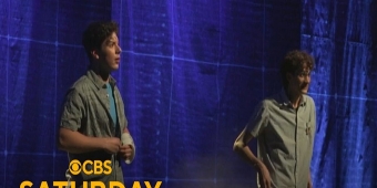 Video: All'interno della prima produzione scolastica di DEAR EVAN HANSEN con CBS SATURDAY MORNING
