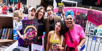 视频：观看2025年百老汇跳蚤市场精选片段