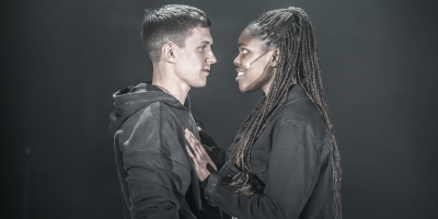 Photos: First Look at Tom Holland in ROMEO & JULIET