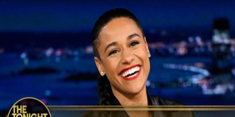 वीडियो: एरिआना डीबोज़ 'बेहद गर्वित' थीं हेमिल्टन कास्ट के साथ टोनीज प्रदर्शन के लिए फिर से मिलने पर