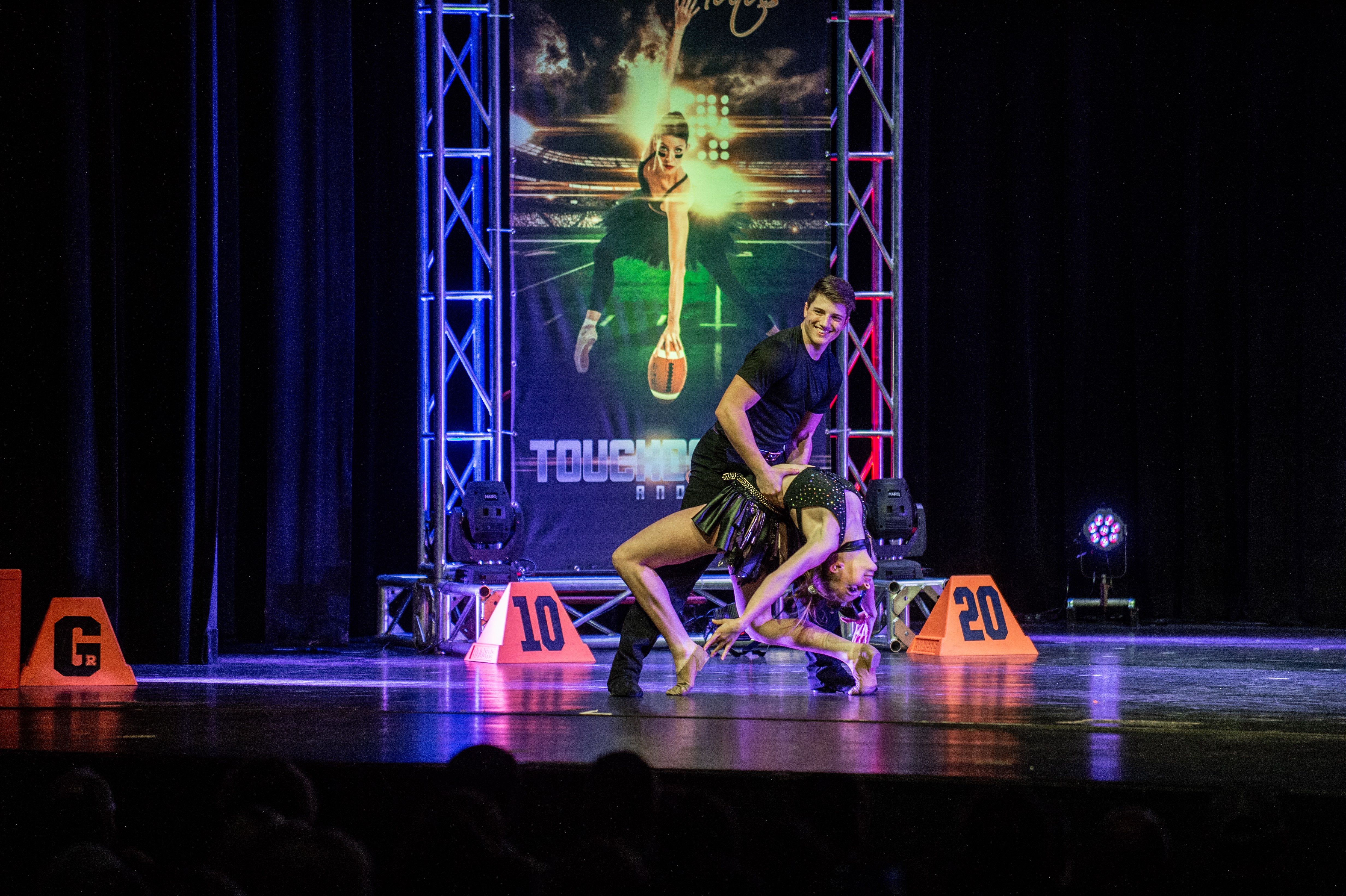 NFL Hall Of Famer Walter Jones Named Celebrity Judge In Canton Ballet's TOUCHDOWNS AND TUTUS Fundraiser Image