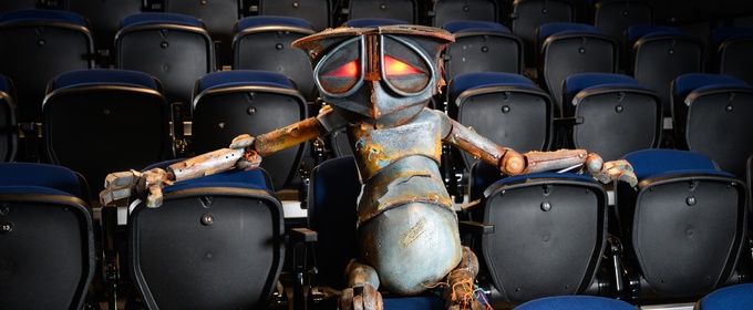 Review: THE HITCHHIKER'S GUIDE TO THE GALAXY, Riverside Studios