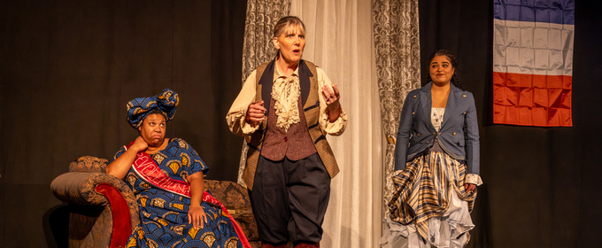 Photos: First look at Curtain Players’ THE REVOLUTIONISTS