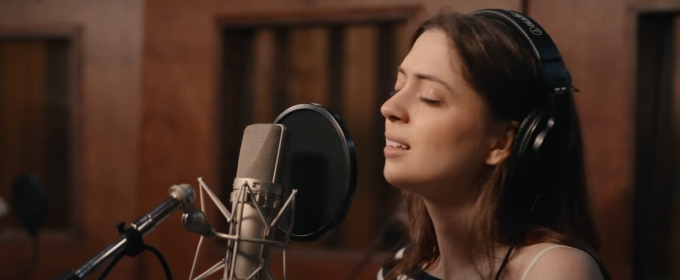 Video: FLOYD COLLINS Star Lizzy McAlpine Sings the Searing Ballad, 'Through the Mountain'