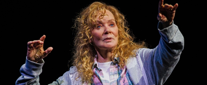 Jean Smart Extends in CALL ME IZZY and Reveals Return Following Injury