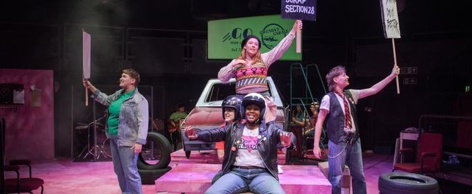 Review: GWENDA'S GARAGE, Southwark Playhouse