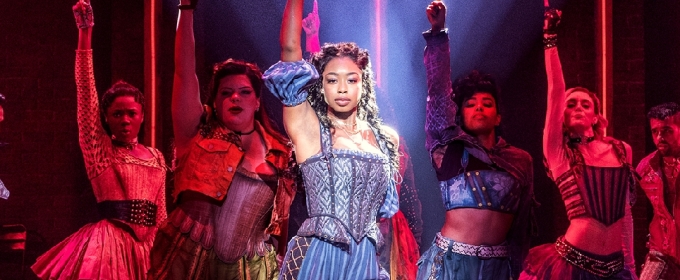 Review: & JULIET Is Revisionist, Gleeful Fun at OC's Segerstrom Center