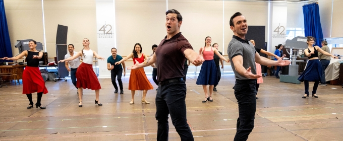 Photos: WHITE CHRISTMAS At Paper Mill Playhouse Meets the Press