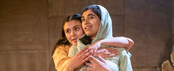 Review: SANTI & NAZ, Soho Theatre