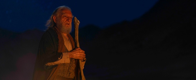 Video/Photos: Ben Kingsley is Moses in New HOUSE OF DAVID Companion Special
