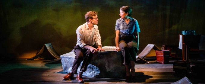 Photos: Remy Bumppo Theatre Company's DEAR ELIZABETH