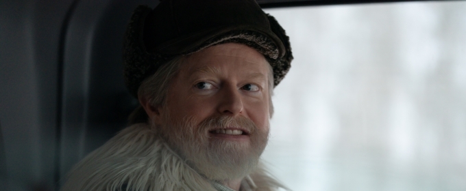 Video: Jesse Tyler Ferguson & More Join Cast for Jonas Brothers Christmas Special; Watch a New Teaser