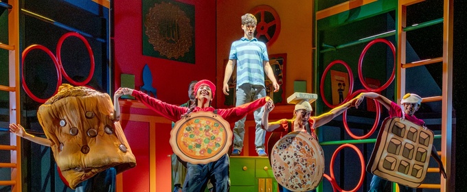 Photos: PLANET OMAR World Premiere at Leeds Playhouse